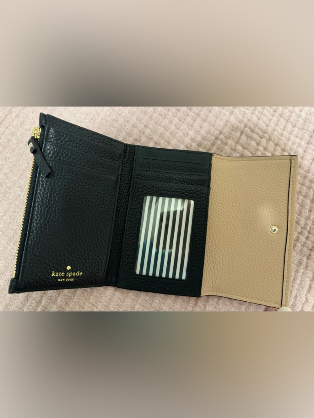 Kate Spade ♠️ Two-Tone Light Tan and Black Pebbled Leather Wallet - Picture 3 of 11